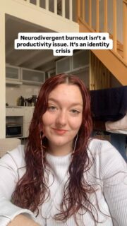 When I see a neurodivergent woman heading into burnout, I already know this isn’t going to be “just rest more” 🙅🏼♀️
It’s not just nervous system overwhelm.
It’s not just an organization problem.
It’s not just a career mismatch.
It’s usually deeper 😌
It’s years of masking.
It’s chronic self-abandonment.
It’s not knowing who you are outside of being “capable.”
It’s saying yes when your body is screaming no.
It’s trying to function in a neurotypical world with neurotypical standards.
Neurodivergent burnout isn’t about doing too much.
It’s about pretending, even to yourself, to be someone you’re not.
#highmasking #peoplepleasingrecovery #identitywork #boundaries #latediagnosed